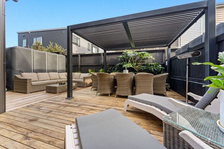 Photo of property in 11 Waterlily Street, Hobsonville, Auckland, 0616