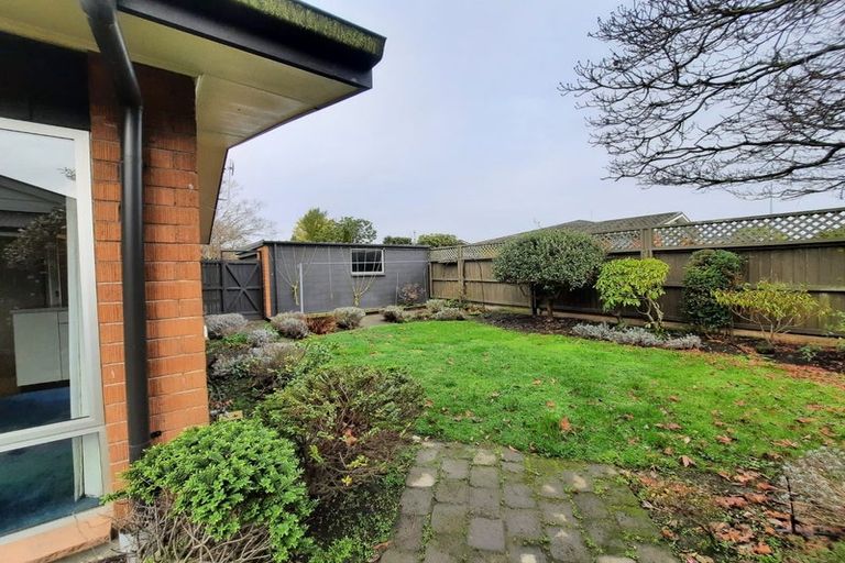 Photo of property in 1/23 Tudor Avenue, Ilam, Christchurch, 8041