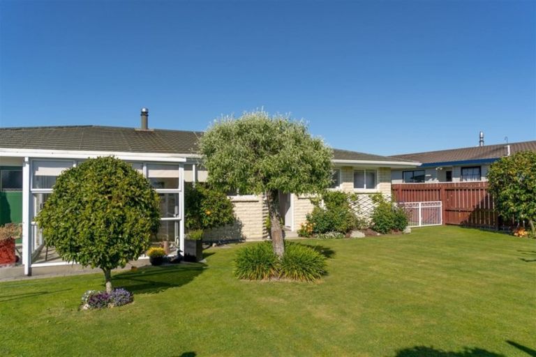 Photo of property in 23 Lowes Place, Solway, Masterton, 5810