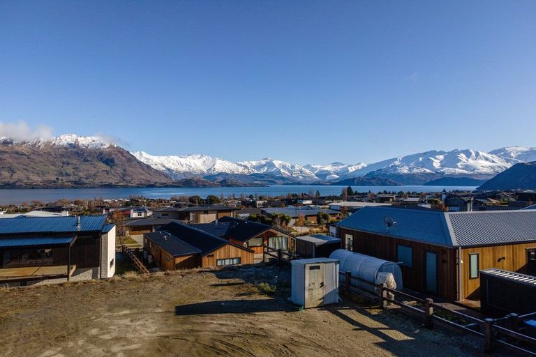 Photo of property in 16 Platinum Ridge, Wanaka, 9305
