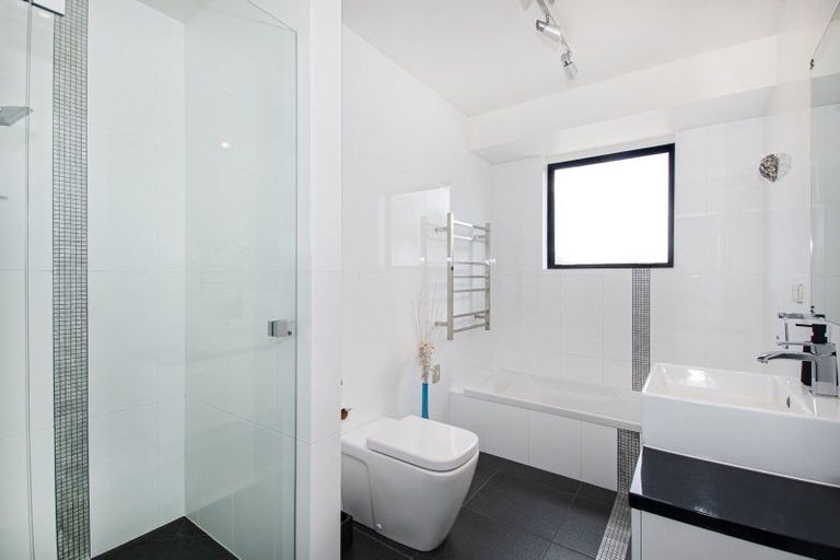 Photo of property in 16 North Crest Drive, Onerahi, Whangarei, 0110