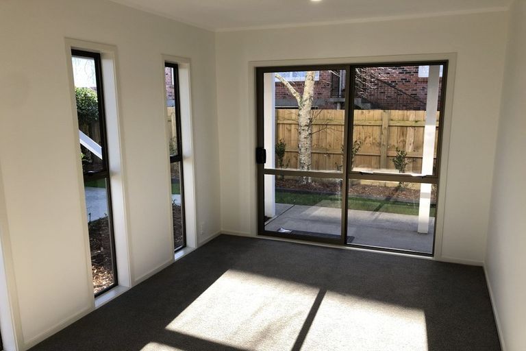 Photo of property in 2/12 Stanley Avenue, Milford, Auckland, 0620