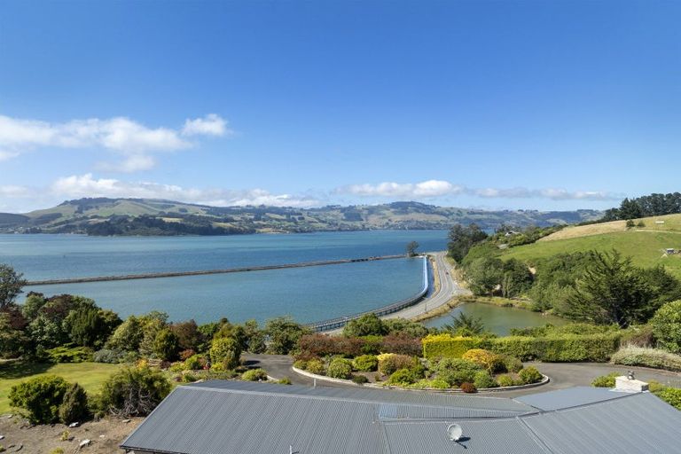Photo of property in 33 Blanket Bay Road, Sawyers Bay, Port Chalmers, 9023