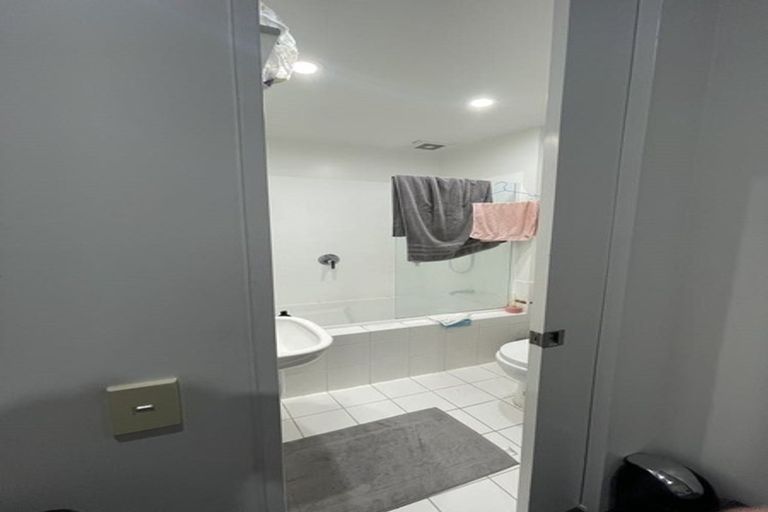 Photo of property in Sirocco Apartments, 803/8 Church Street, Wellington Central, Wellington, 6011