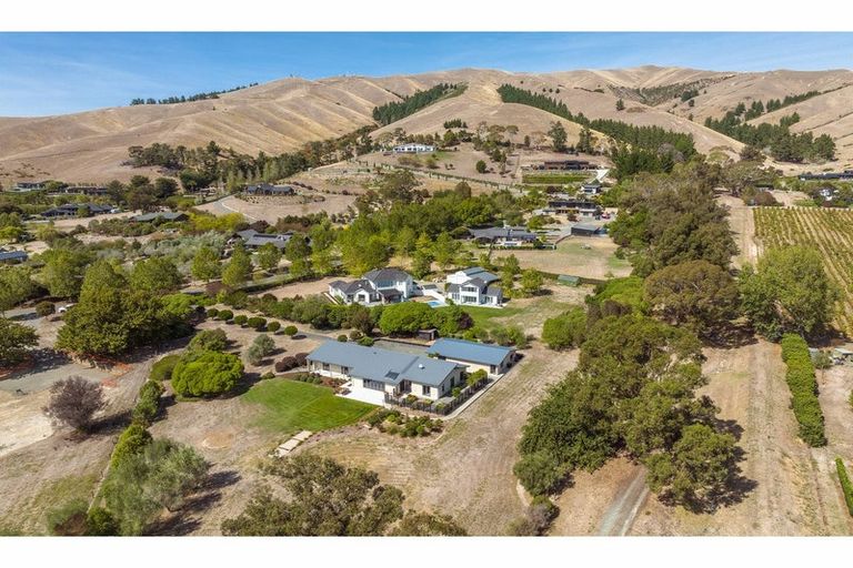 Photo of property in 12 Dry Hills Rise, Riverlands, Blenheim, 7274