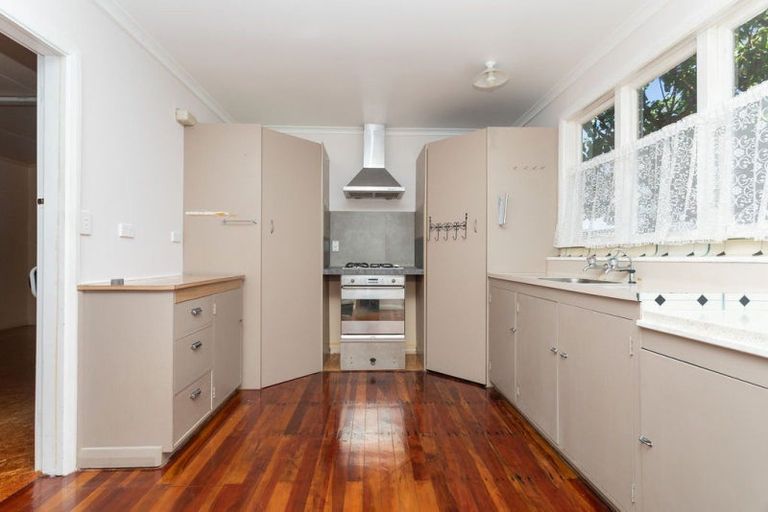 Photo of property in 7 Gladstone Street, Dannevirke, 4930