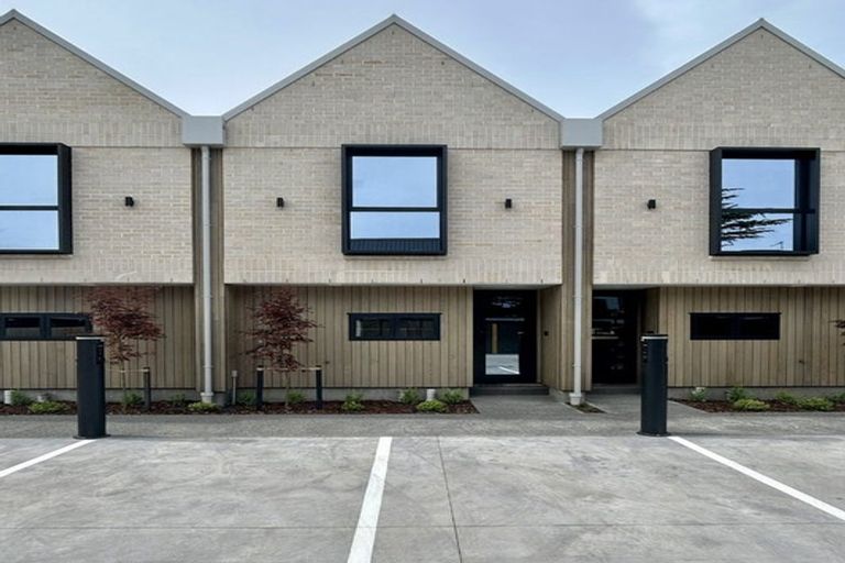 Photo of property in 4/894 Colombo Street, Christchurch Central, Christchurch, 8013