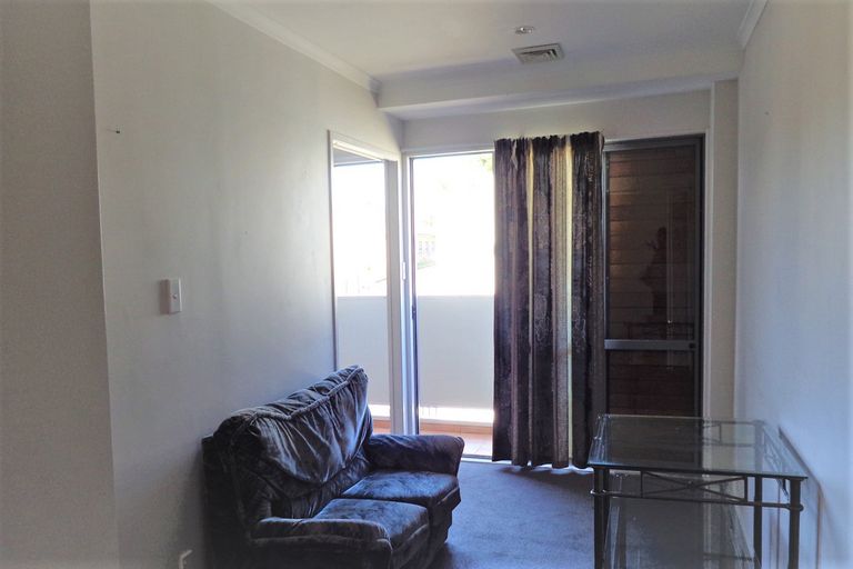 Photo of property in 12e/30 Westward Ho, Glen Eden, Auckland, 0602