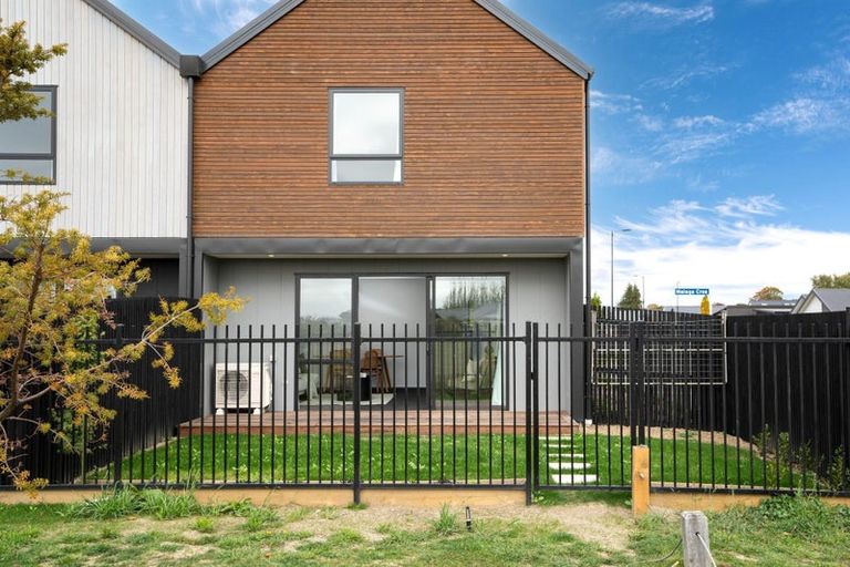 Photo of property in 1 Malaga Crescent, Harewood, Christchurch, 8051