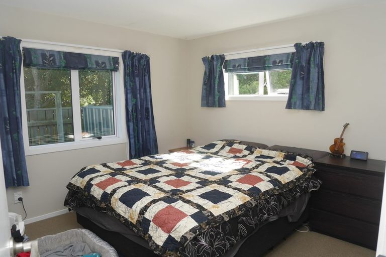 Photo of property in 12a Ryan Grove, Tawa, Wellington, 5028