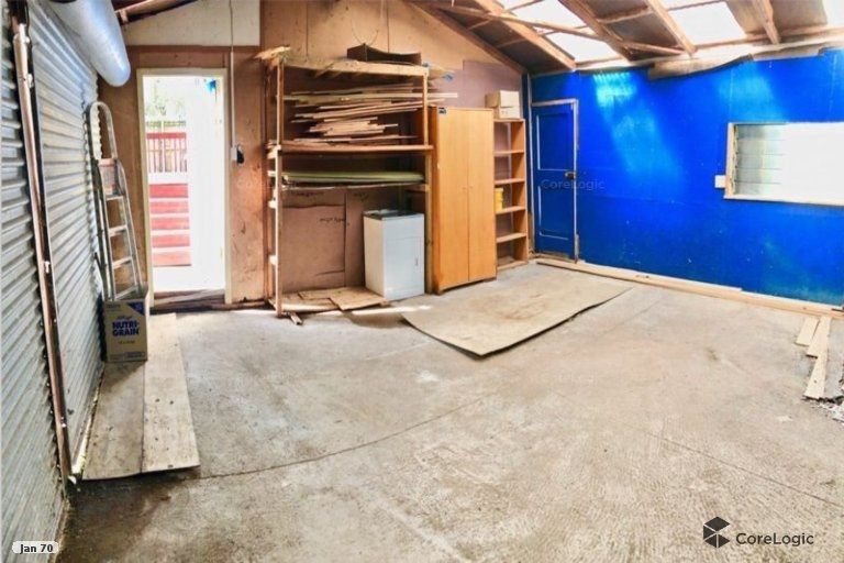 Photo of property in 18 Newington Road, Henderson, Auckland, 0612