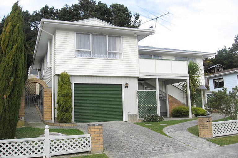 Photo of property in 14 Trelawney Road, Wainuiomata, Lower Hutt, 5014