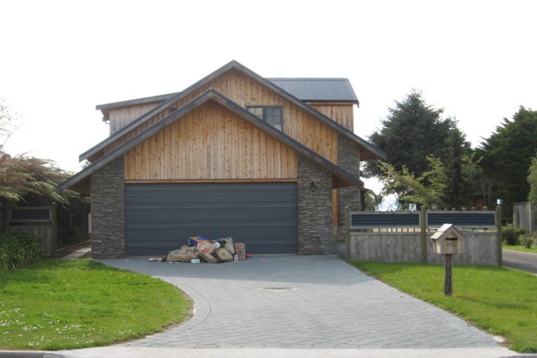 Photo of property in 13a Holden Avenue, Holdens Bay, Rotorua, 3010