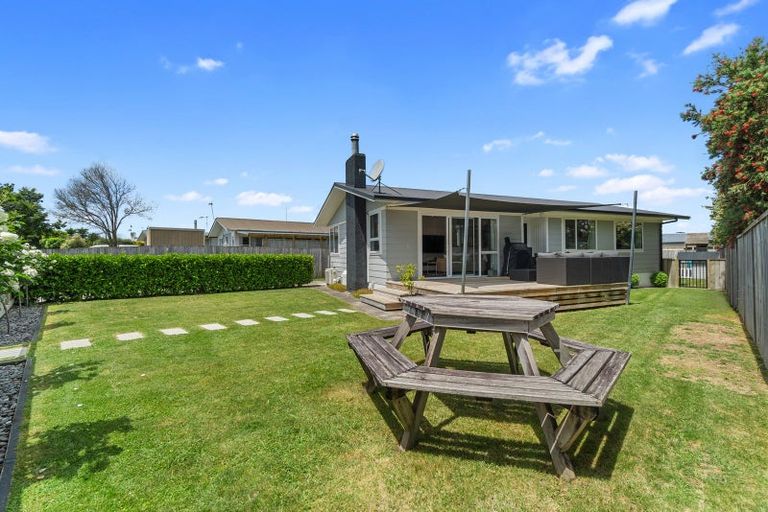 Photo of property in 21 Rosalind Street, Deanwell, Hamilton, 3206