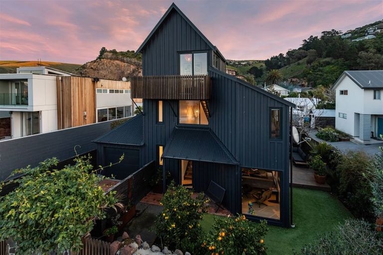 Photo of property in 3/24 Marriner Street, Sumner, Christchurch, 8081