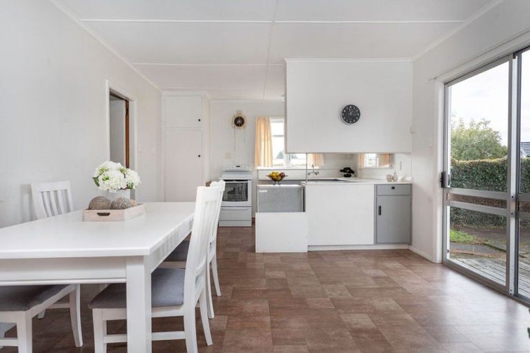 Photo of property in 36 Ruahine Street, Dannevirke, 4930