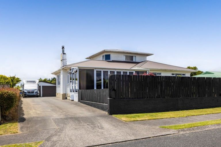 Photo of property in 43 Brown Street, Inglewood, 4330