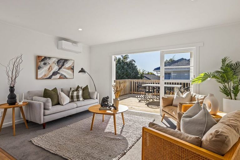 Photo of property in 17b Hamurana Place, Te Atatu Peninsula, Auckland, 0610