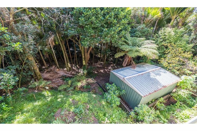 Photo of property in 271 Huia Road, Titirangi, Auckland, 0604