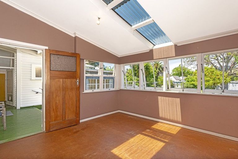Photo of property in 127 Iranui Road, Inner Kaiti, Gisborne, 4010