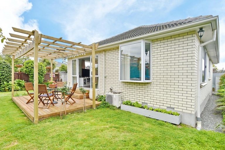 Photo of property in 1/6a Mundys Road, Dallington, Christchurch, 8061