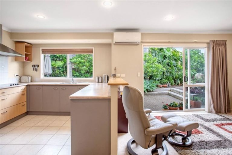 Photo of property in 77 Summerland Drive, Henderson, Auckland, 0612