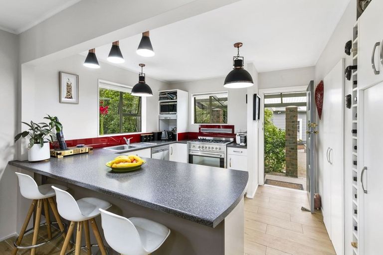 Photo of property in 11 Avian Crescent, Blue Mountains, Upper Hutt, 5371