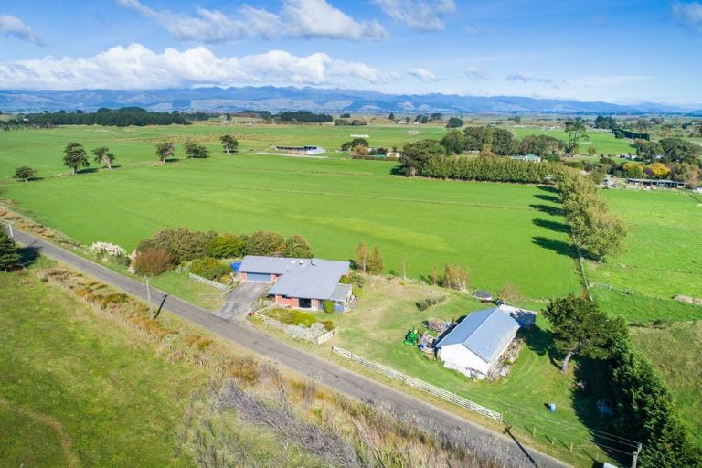 Photo of property in 18 Cummerfield Road, Foxton, 4891