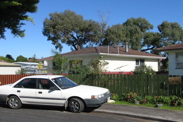 Photo of property in 10 Aldo Place, Clover Park, Auckland, 2023