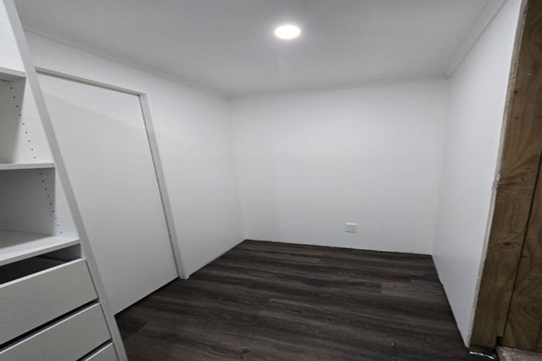 Photo of property in 25 Malvina Place, Bucklands Beach, Auckland, 2014