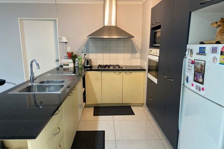 Photo of property in 37 Foxlaw Street, Randwick Park, Auckland, 2105