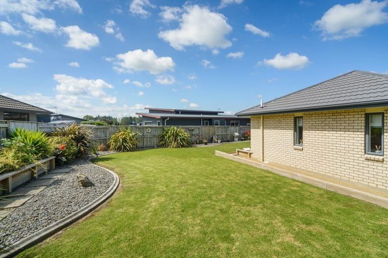 Photo of property in 19 Ursula Drive, Feilding, 4702