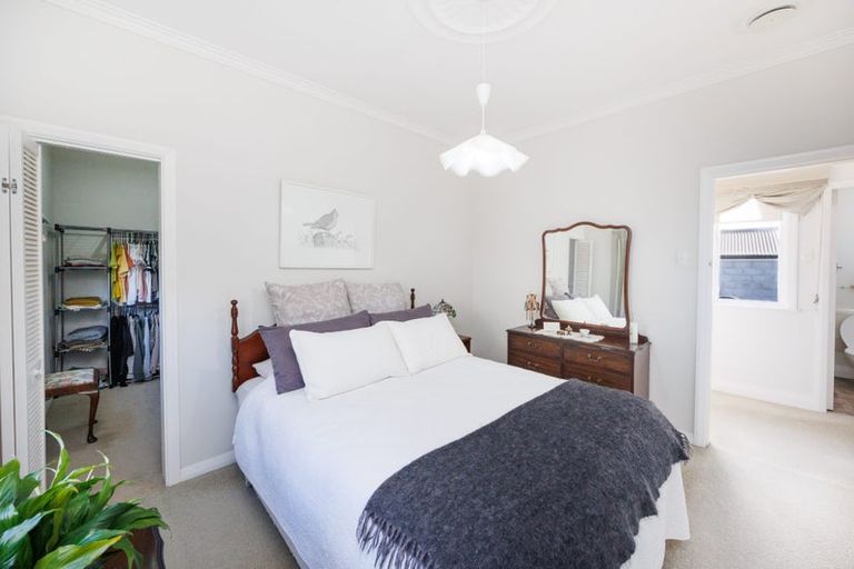 Photo of property in 21 Karina Terrace, Roslyn, Palmerston North, 4414