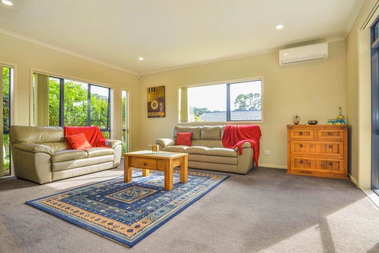 Photo of property in 99 Kyle Road, Greenhithe, Auckland, 0632