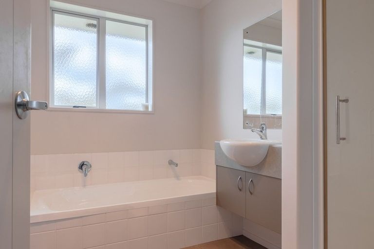 Photo of property in 29a Madison Street, Cambridge, 3434