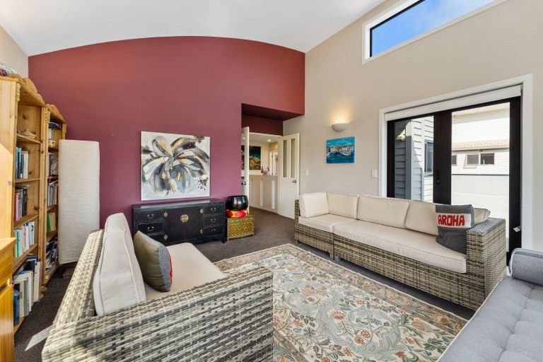 Photo of property in 8 Bowsprit Way, Whitby, Porirua, 5024