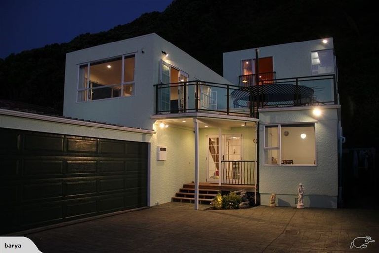 Photo of property in 152 Saint Andrews Road, Plimmerton, Porirua, 5026