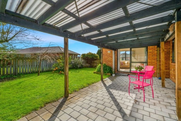 Photo of property in 12 Twickenham Place, Nawton, Hamilton, 3200