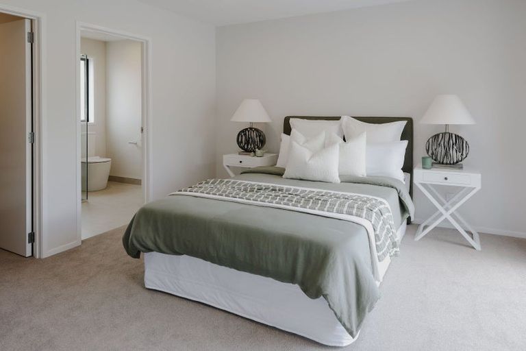 Photo of property in 19b Silverwood Lane, Leamington, Cambridge, 3495