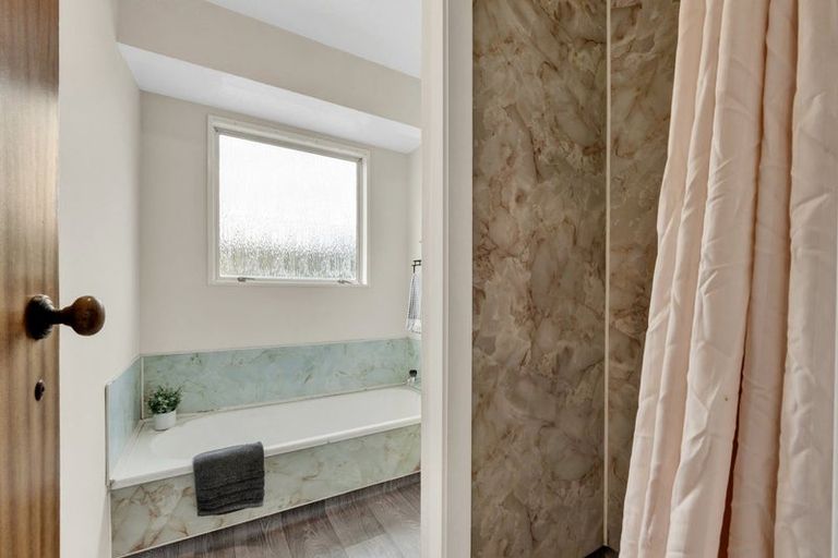 Photo of property in 8a Bromley Road, Bromley, Christchurch, 8062