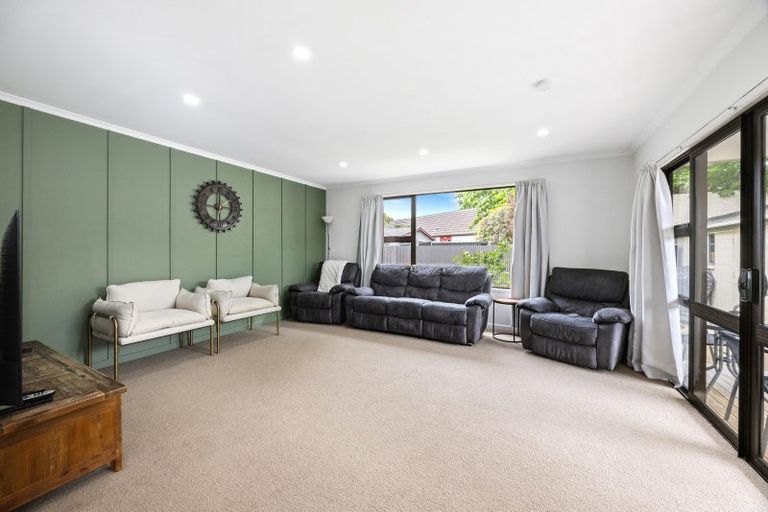 Photo of property in 2/474 Halswell Road, Halswell, Christchurch, 8025