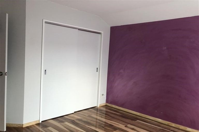 Photo of property in 1/23 Fields Parade, Oteha, Auckland, 0632