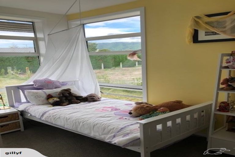 Photo of property in 29 Ferndale Drive, Waikanae, 5036