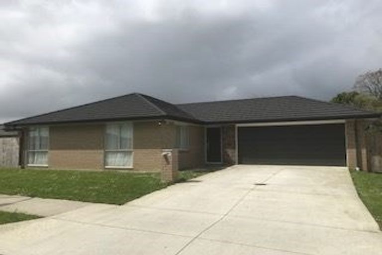 Photo of property in 4 Captain Mitchell Drive, Opaheke, Papakura, 2113