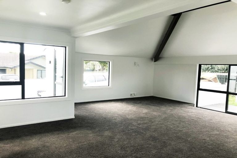 Photo of property in 10b Gifford Road, Papatoetoe, Auckland, 2025