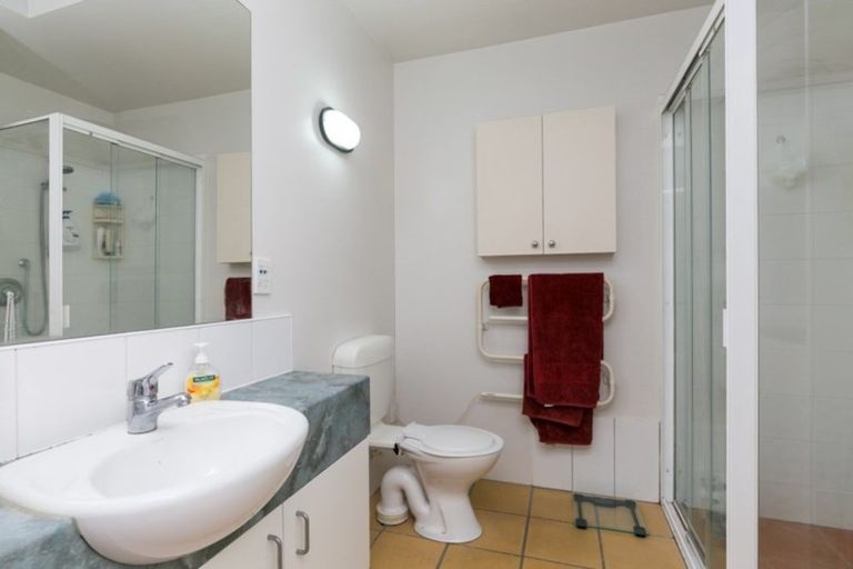 Photo of property in Anderson Apartments, 11/248 Willis Street, Te Aro, Wellington, 6011