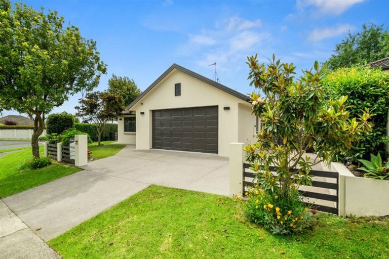 Photo of property in 1 Bellbird Rise, Pyes Pa, Tauranga, 3112