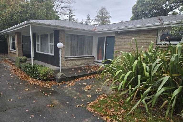 Photo of property in 13 Holliss Avenue, Cashmere, Christchurch, 8022