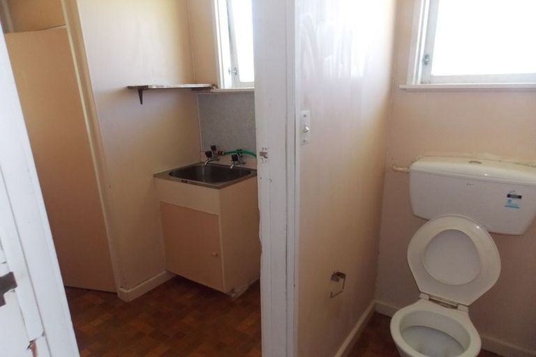 Photo of property in 3 Clifton Street, Bulls, 4818