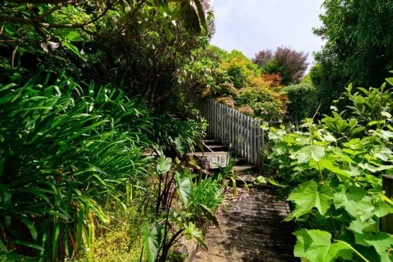 Photo of property in 35 Hoyte Place, Pukehangi, Rotorua, 3015